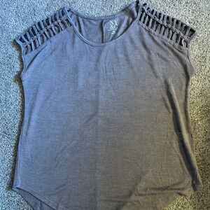 New York & Company Tee Large
